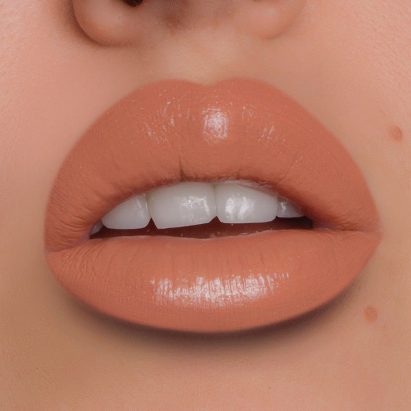 KAB COSMETICS SENDING NUDES LIP KIT PERFECT SOFT SHINE VANILLA CUPCAKE SCENT - Picture 5 of 5